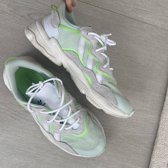 Adidas Ozweego lime and beige sneakers - Picture 2 of 7